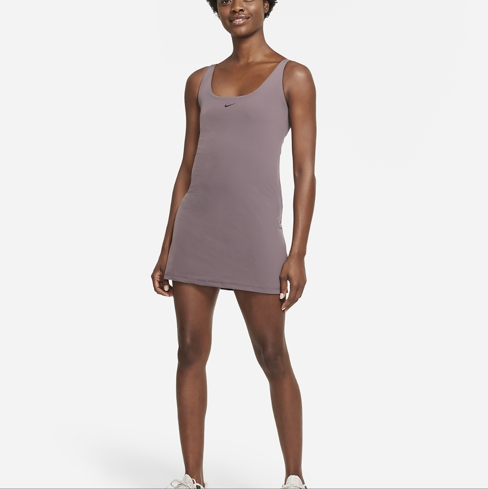 NWT  Nike Bliss Luxe Training Dress. 1x